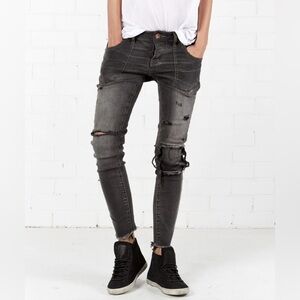 One Teaspoon Le Duke Freebirds II Distressed Jeans